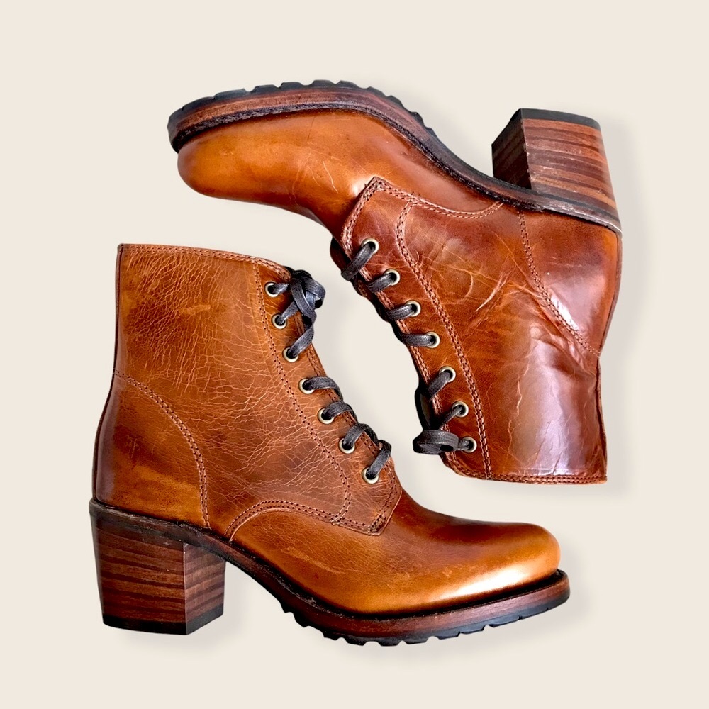RARE Frye Sabrina 6G Cognac Laced Combat AnkleBoot - Picture 15 of 16